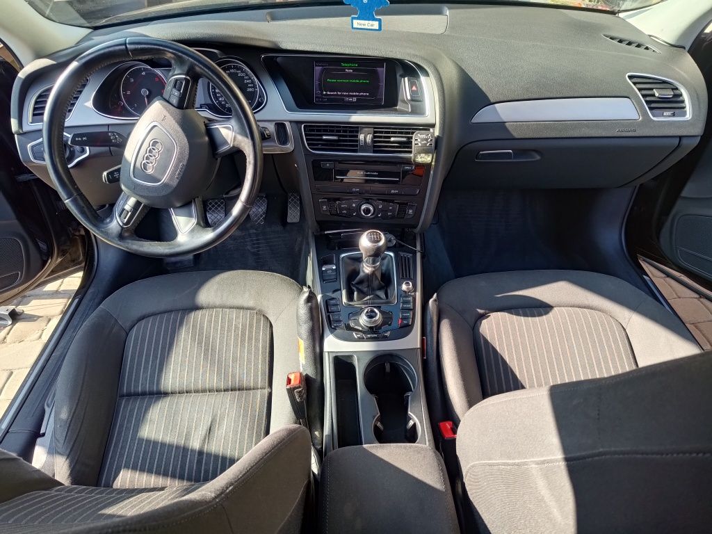 Audi A4 B8 2012r