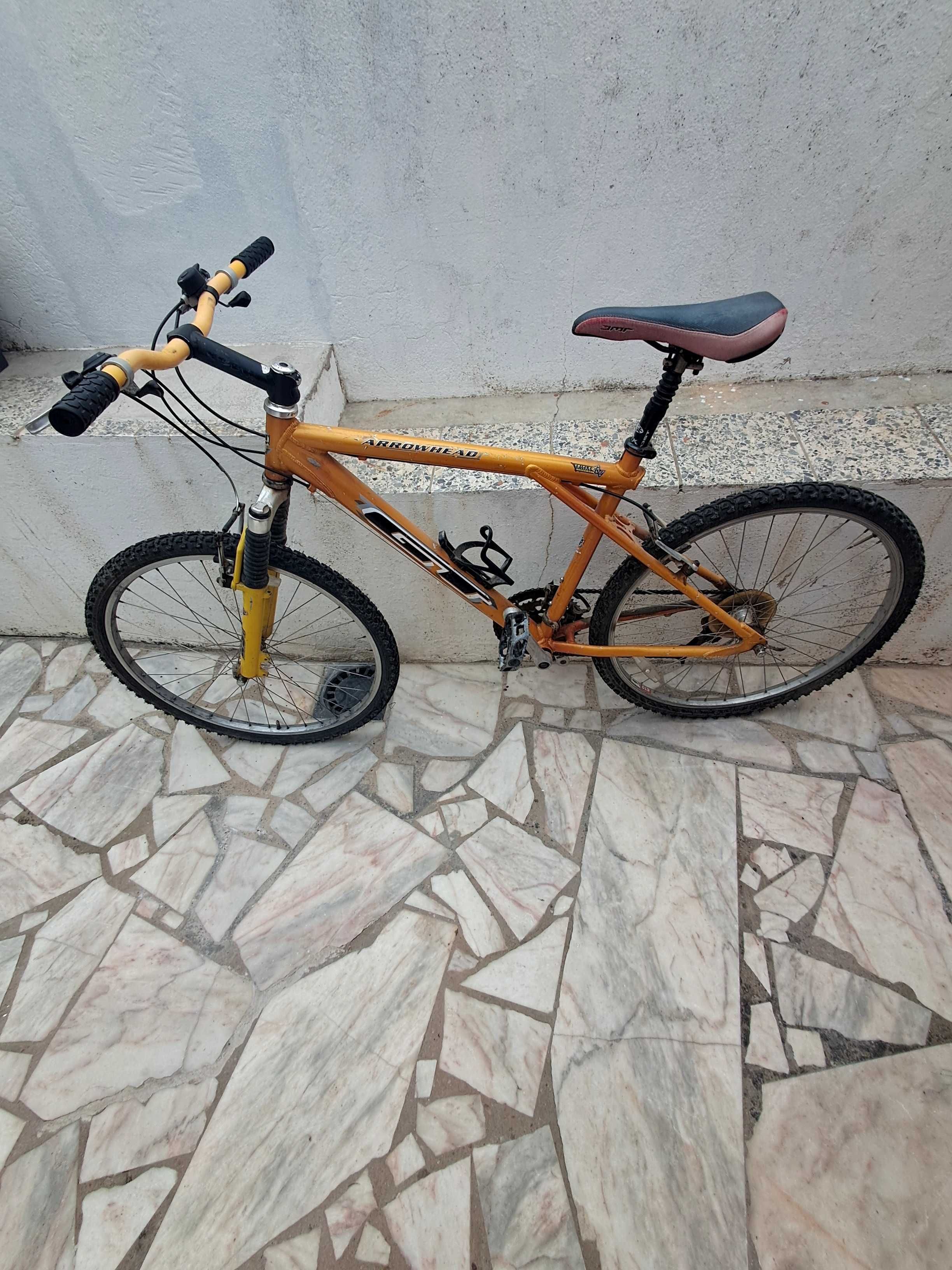 Bicicleta  roda 26  uzada como nova