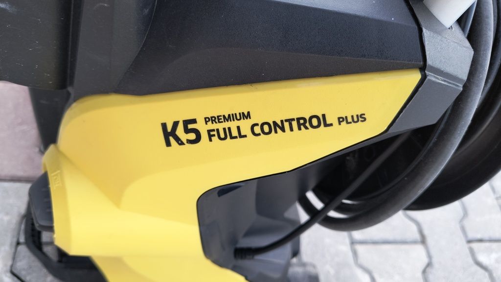 Myjką ciśnieniowa Karcher k5 premium full Control Plus