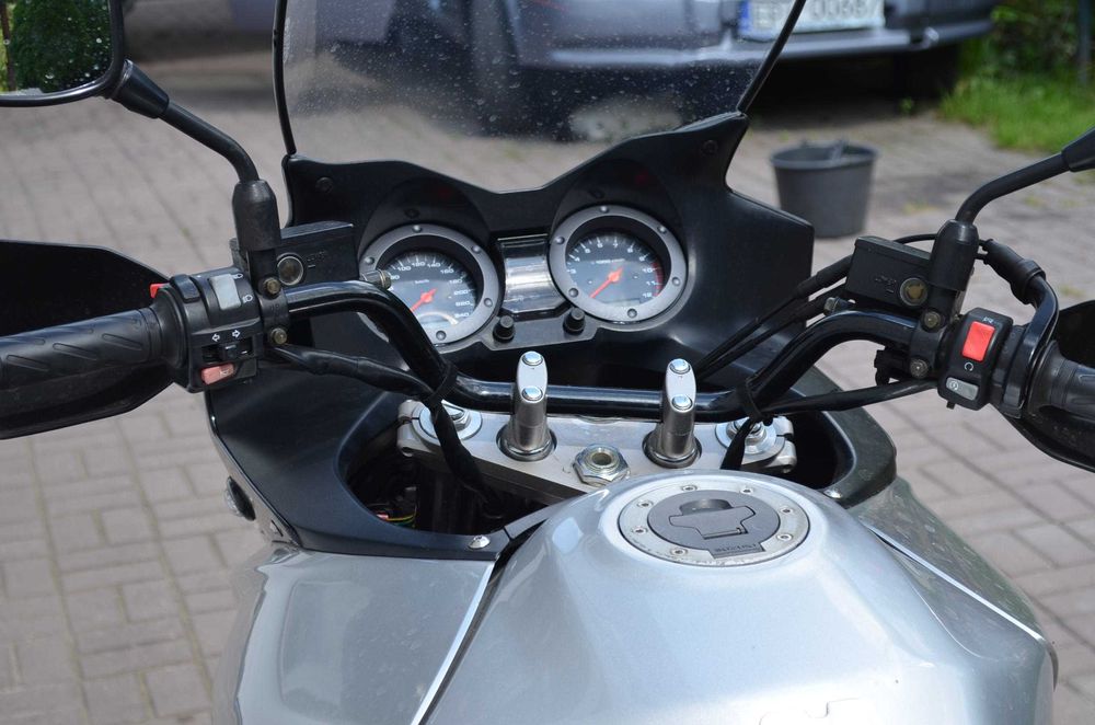 Suzuki DL 1000 V-Strom