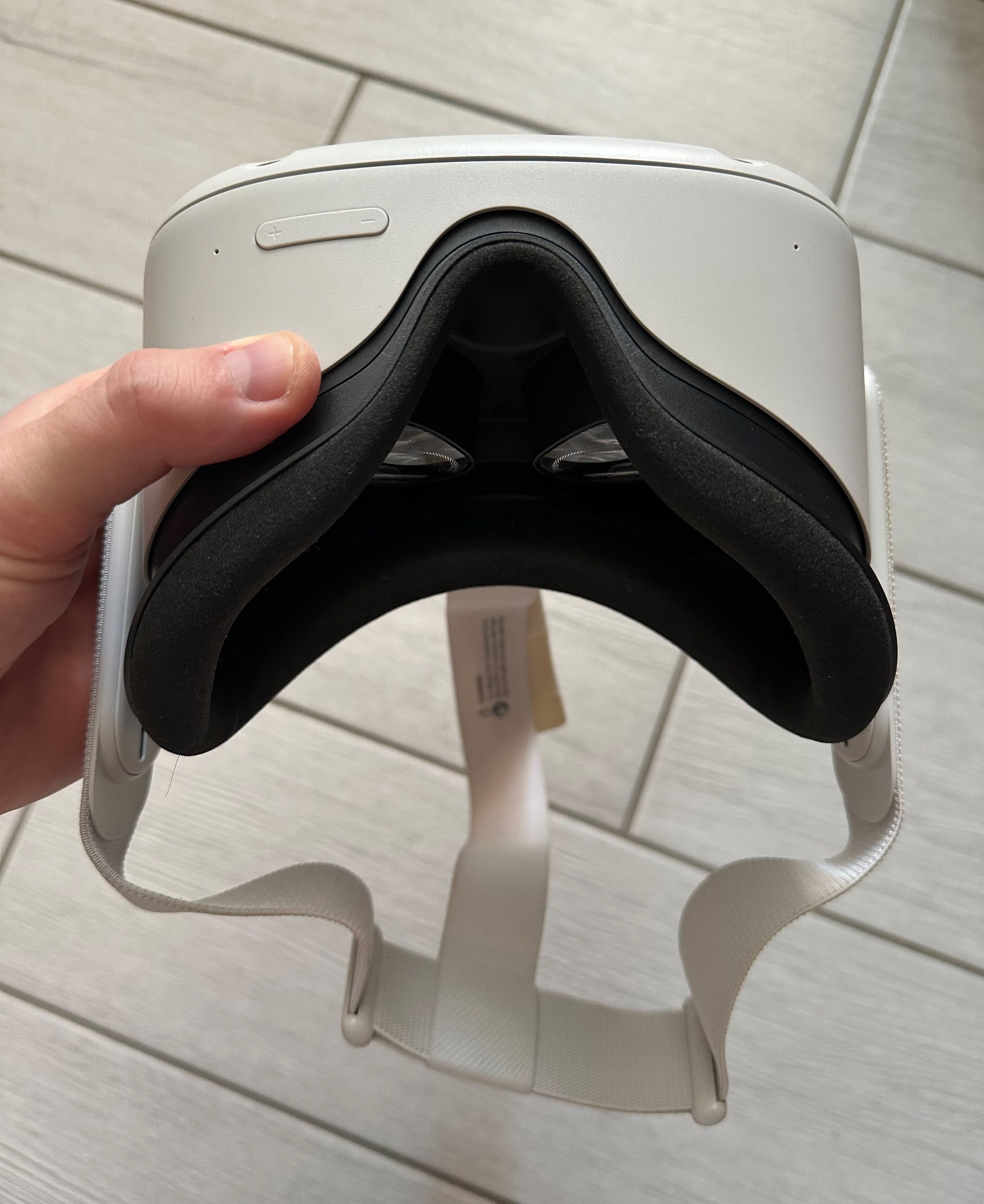 VR-окуляри Oculus Quest 2 (неробочі), не розбирались, під ремонт