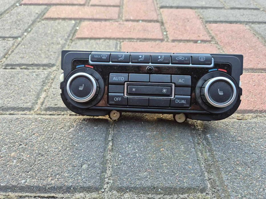 Блок управління клімату 5K0907044BT Volkswagen Tiguan 2007-2015рр