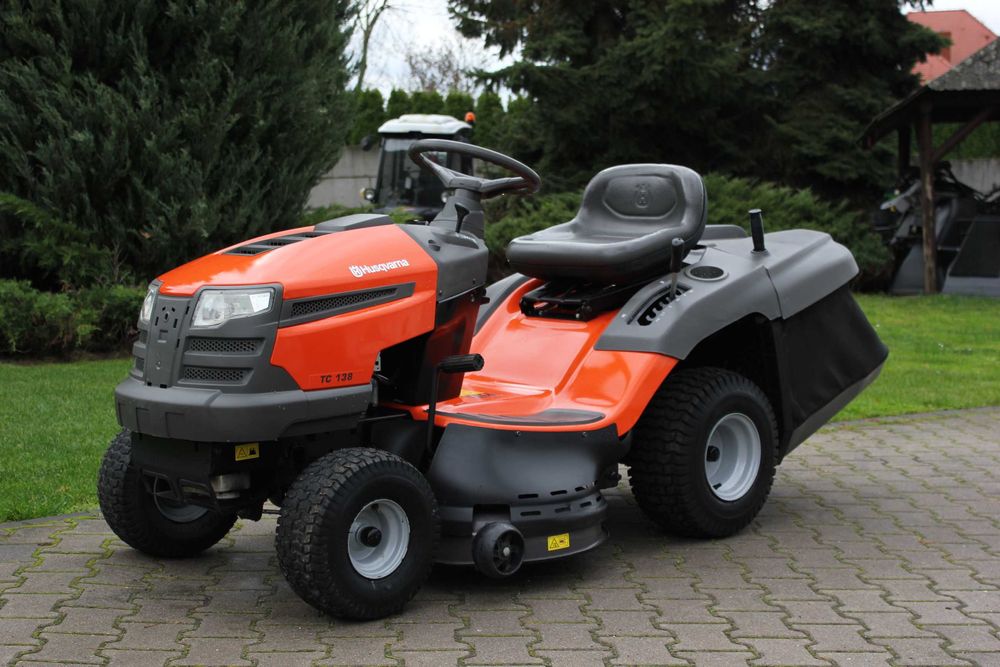 Husqvarna TC 138 TC138 Traktorek Kosiarka