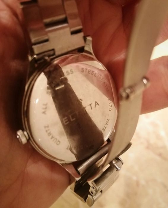 Relógio prateado Eletta