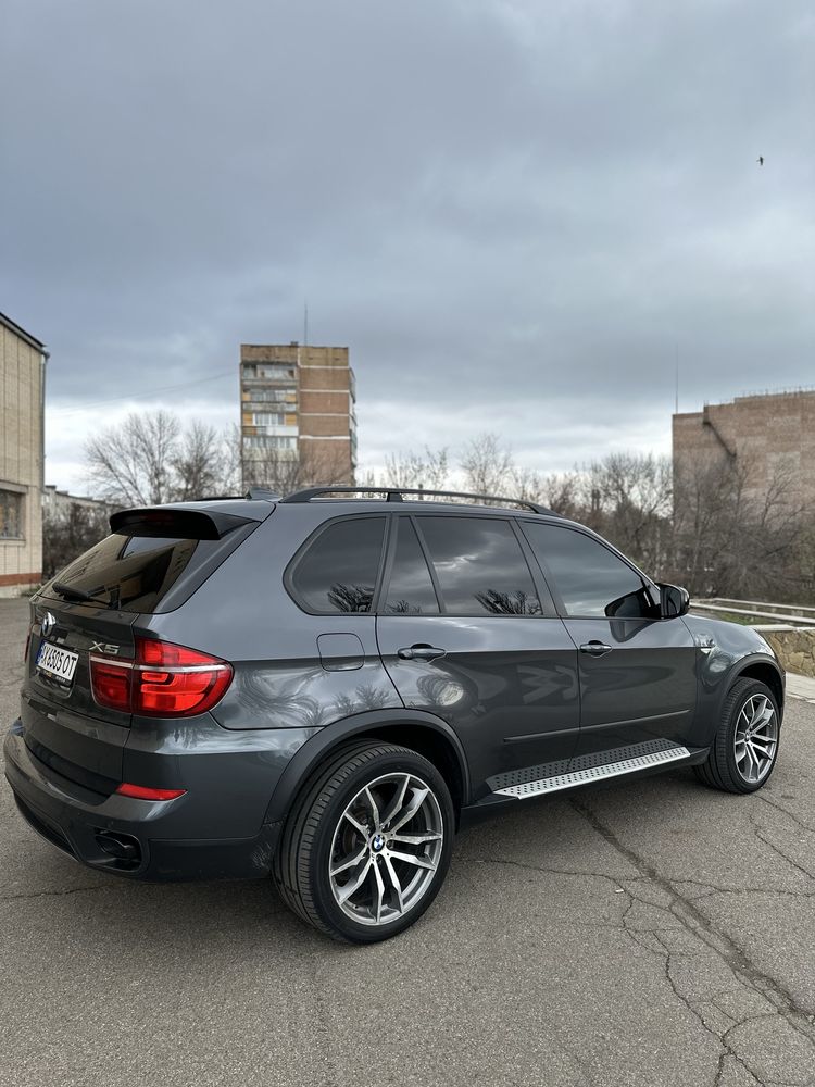BMW X5 E70 2011 3.0 Бензин