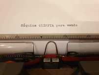 Máquina de Escrever Olympia