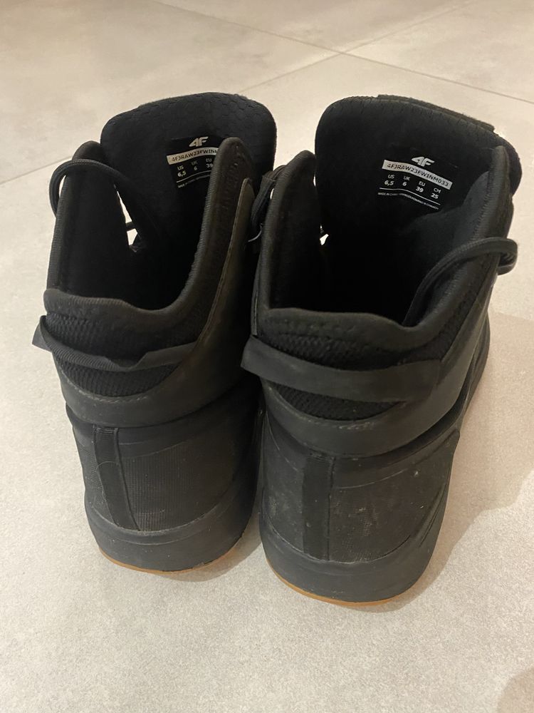 Buty zimowe 4F, rozmiar 39