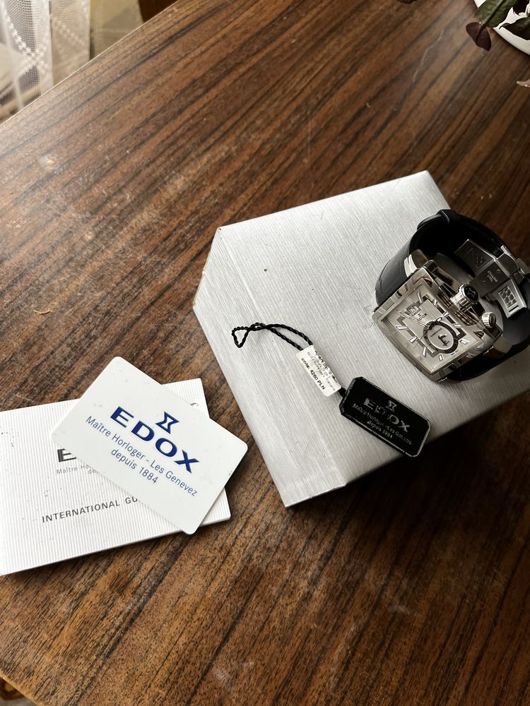 Edox class royale dual time