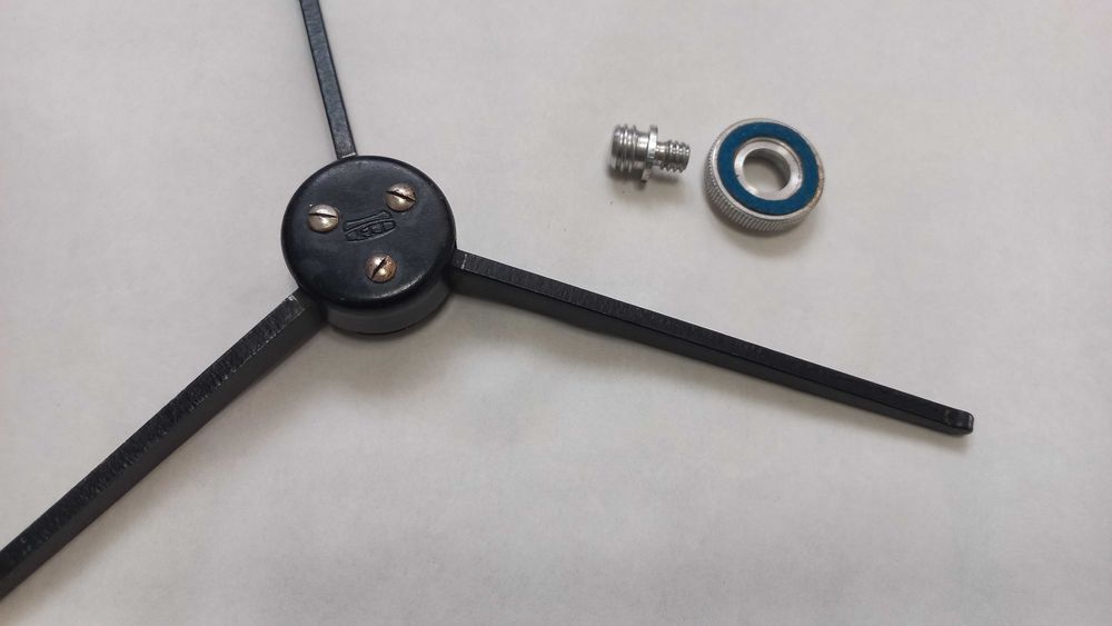 Штатив настольный ФЭД ссср 3\8" и 1\4 "