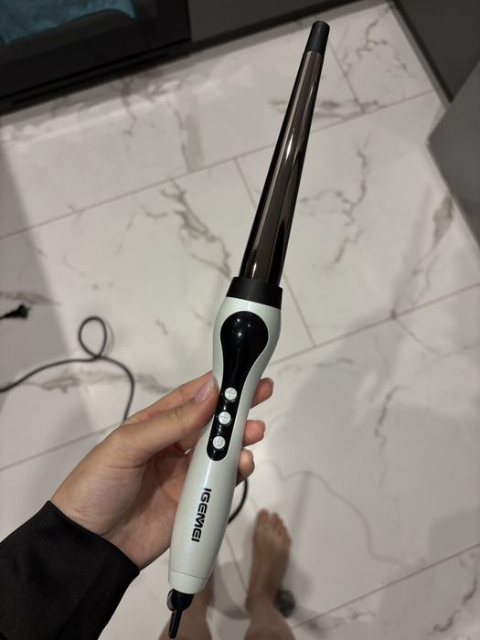 Конусна плойка Gemei GM-403 в ідеальному стані