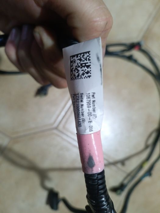 Проводка заднього бампера Tesla model 3