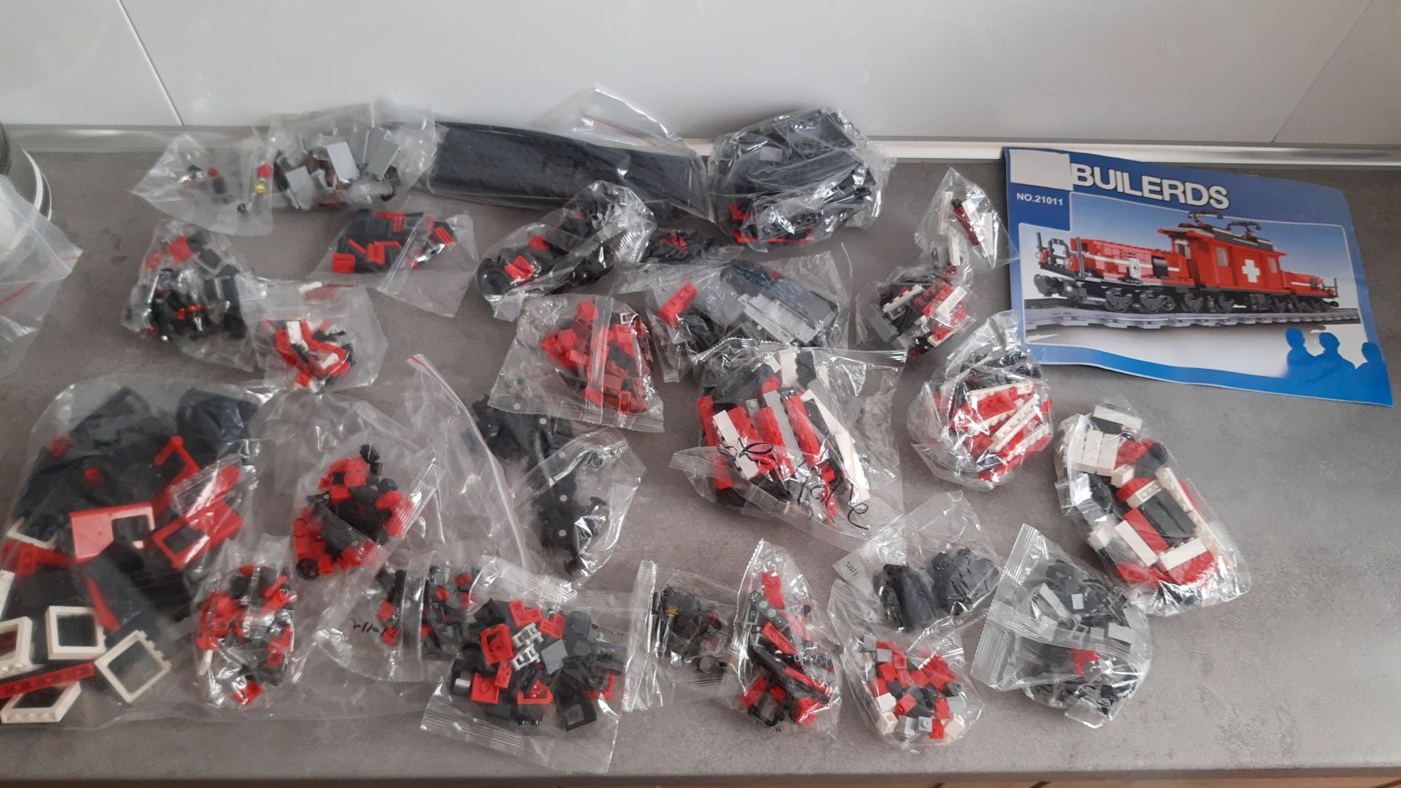 Nowy zestaw klocków Lepin 21011 Technic Figures(klocki chinskie