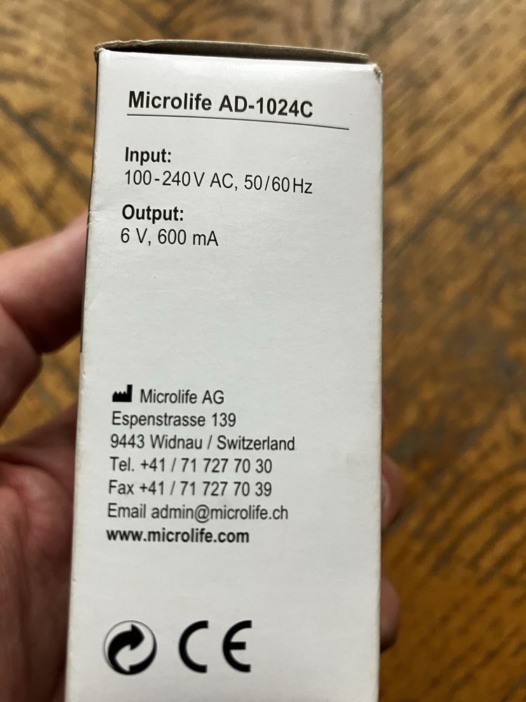 Adapter ( mains adapter) microfile