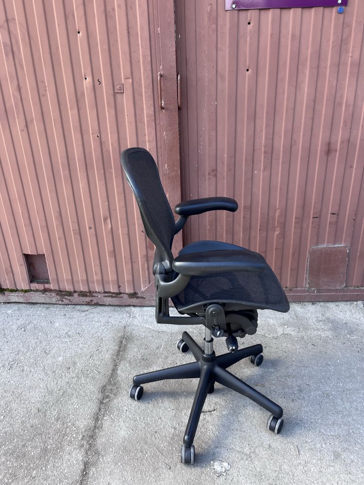 Wyprzedaż Fotel biurowy Herman Miller Aeron