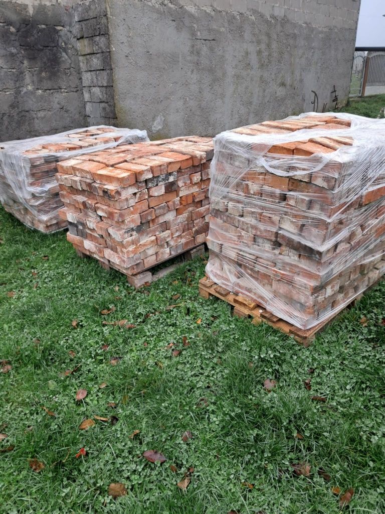 Sprzedam   Cegłę