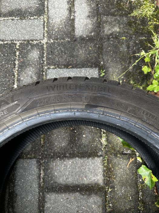 Opony Uniroyal WinterExpert 225/45/18 95V XL  dot 4923