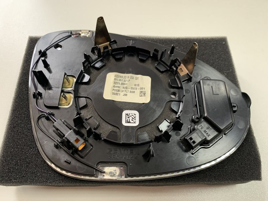 Зеркало, скло, вкладиш лівого дзеркала для Porsche cayenne 9Y1