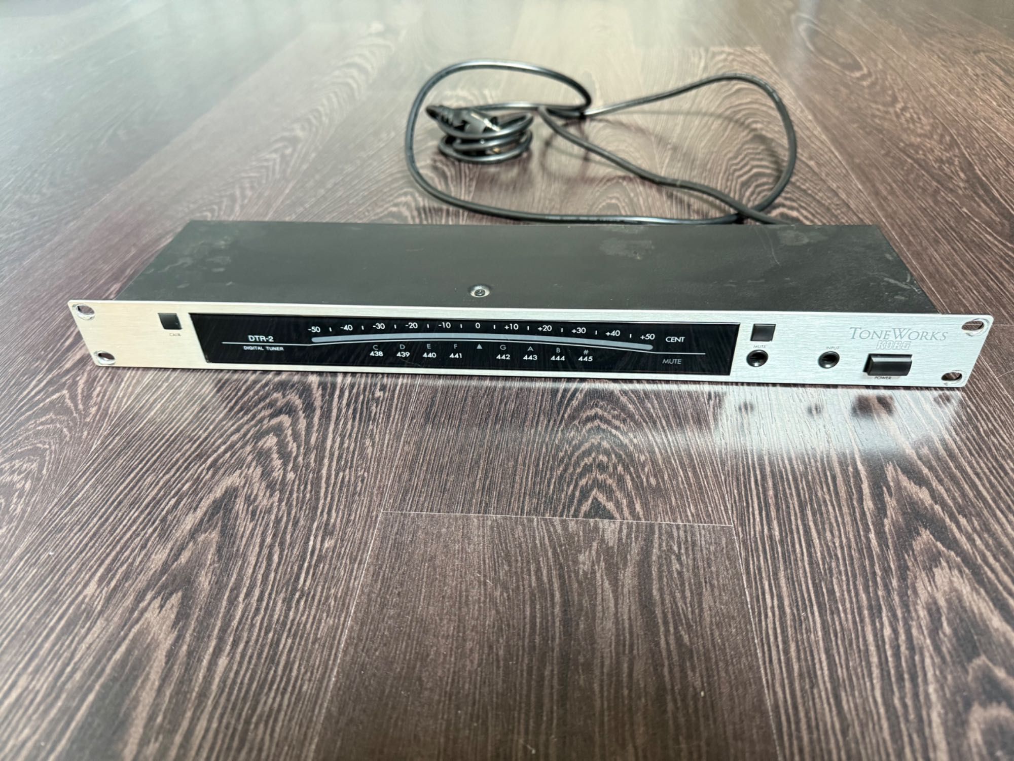 Afinador de rack Korg DTR-2 – excelente estado