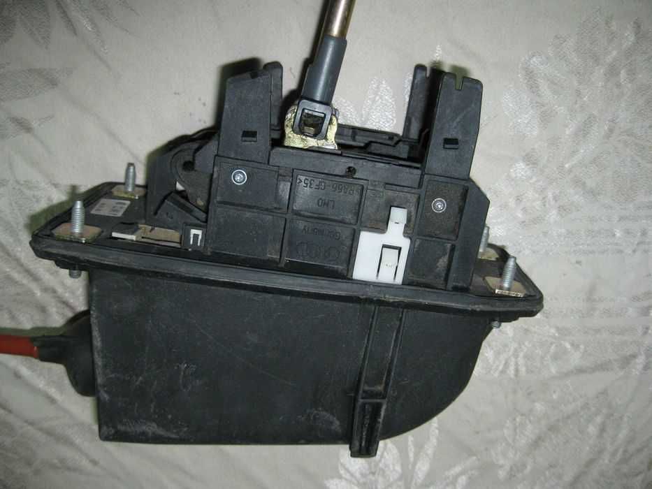 Селектор перемикання АКПП 4B0713041M - Passat B5,B5+; Skoda Oktavia.