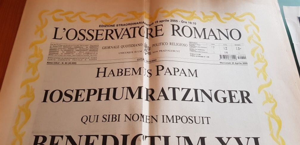 Edição especial do Jornal do Vaticano de 2005 anúncio  papa Bento XVI