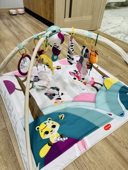 Розвиваючий килимок Tiny Love