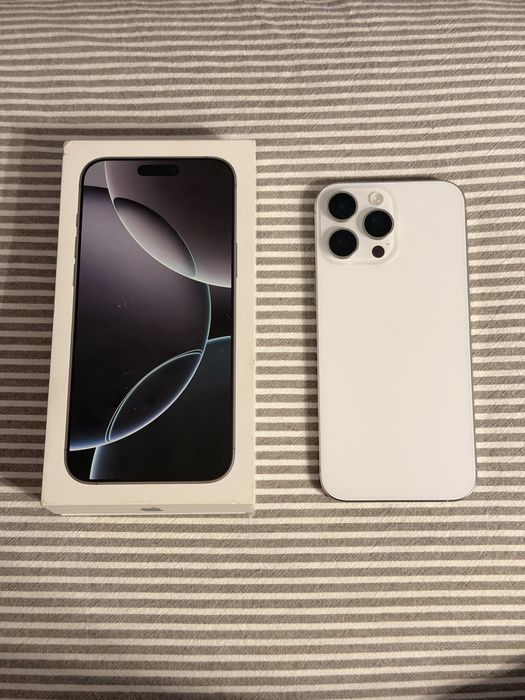 iPhone 16 Pro Max 256Gb