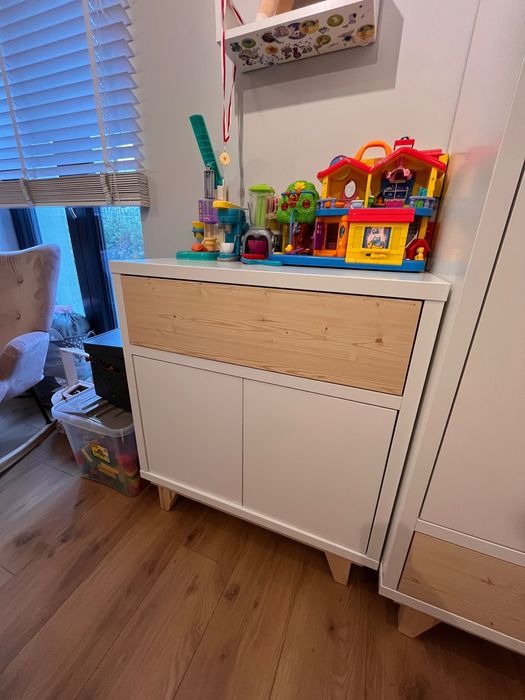 Meble dziecięce - szafa, komoda, łóżeczko dzieciece