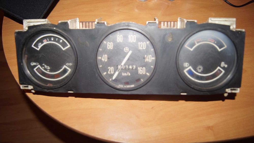 Dacia 1300 , 1310 Renault 12 licznik zegary prędkościomierz oryginał