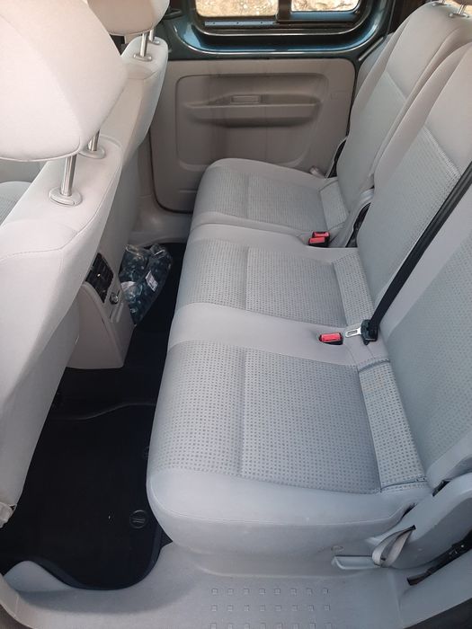 Volkswagen Caddy 1.6 MPI • 2006 rok • 260 000 km • Osobowy