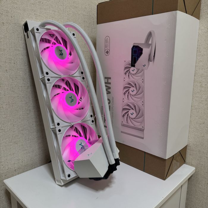 Водяне охолодження DeelCool LT720 кулер, водянка