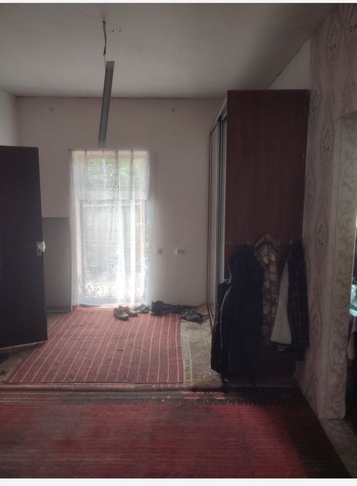 Продається 4-кімнатний будинок в місті Пирятин