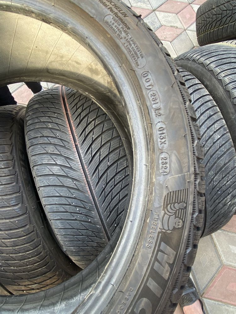 Michelin pilot alpin 5  255/40/20. 101V