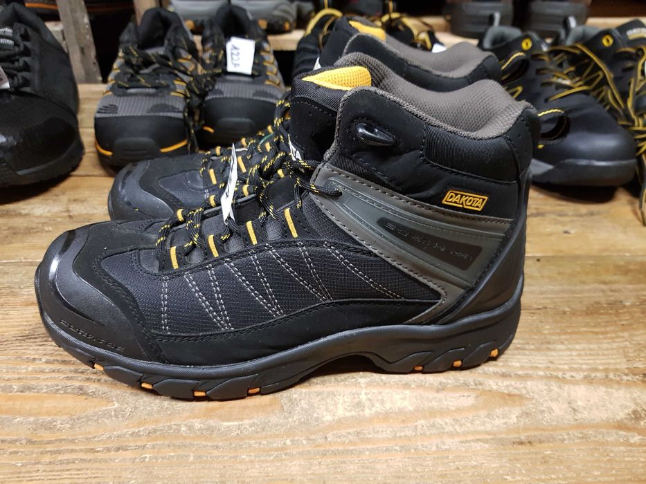 Buty robocze DAKOTA rozm 44 wkł 29 cm S3