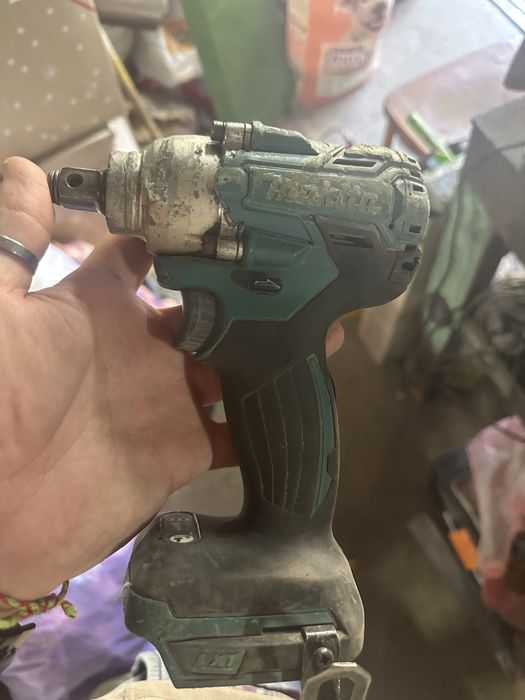 Гайковерт makita