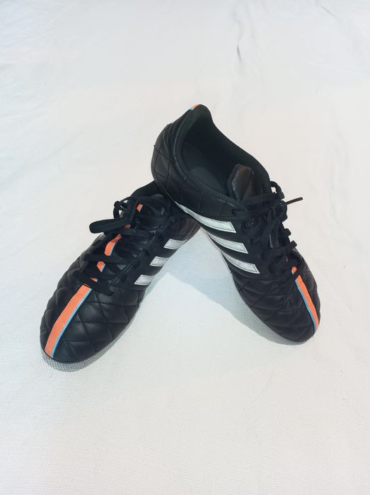 Бутси Adidas р. 38 2/3 у відмінному стан