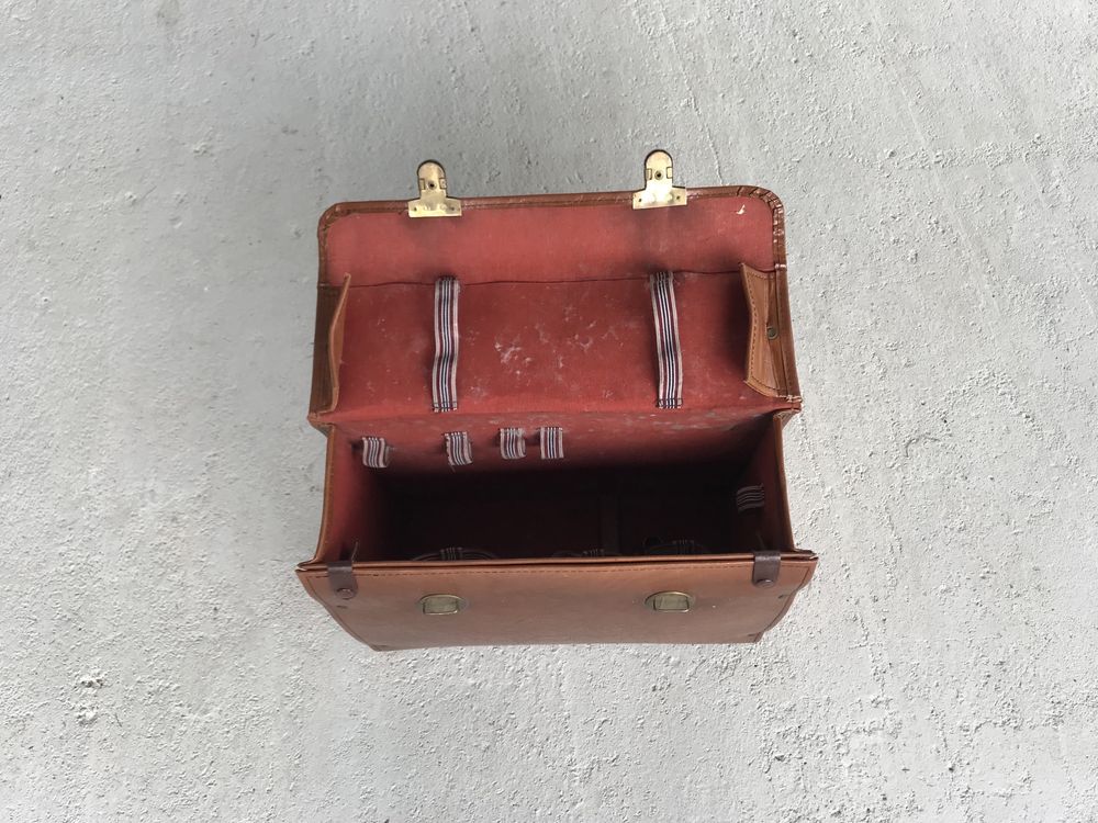 Zabytkowa torba medyczna ze skóry Prl, vintage lata 60, 70 te