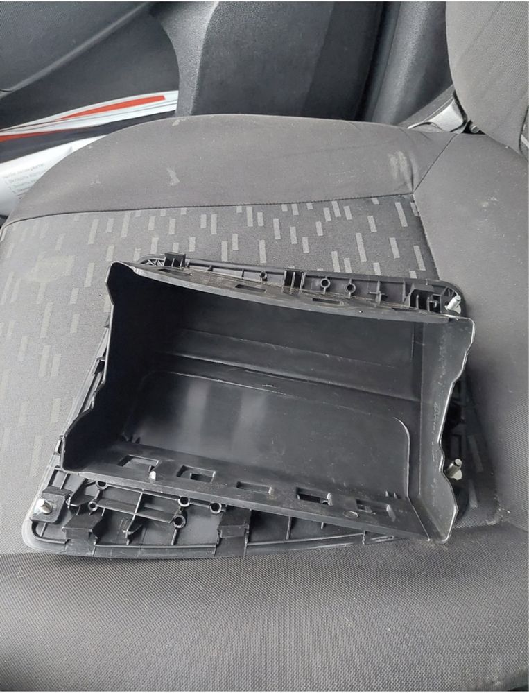 Заглушка накладка подушки безпеки,airbag пасажира Mitsubishi Outlander