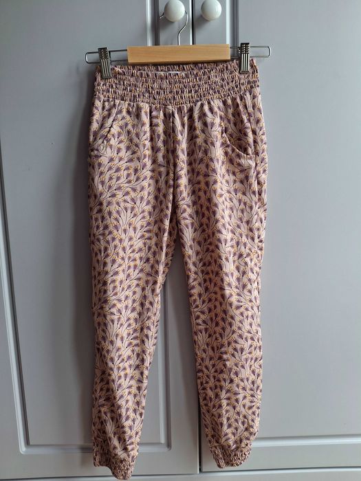 Spodnie jak nowe na lato VRS rozmiar 128 dla dziewczynki spodenki