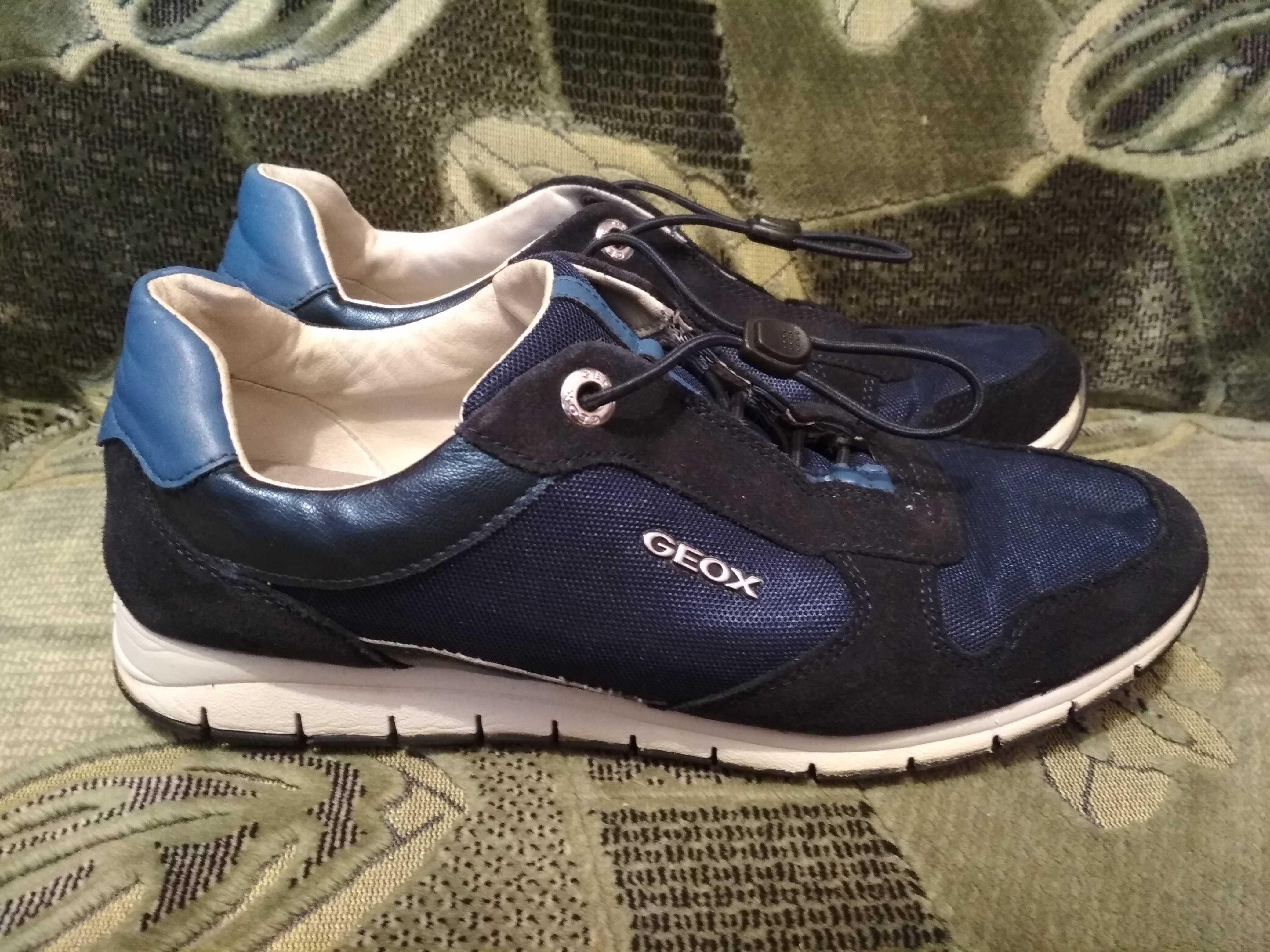 Кроссовки, кеды geox