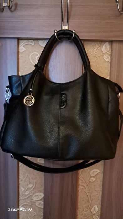 Продам сумку женскую