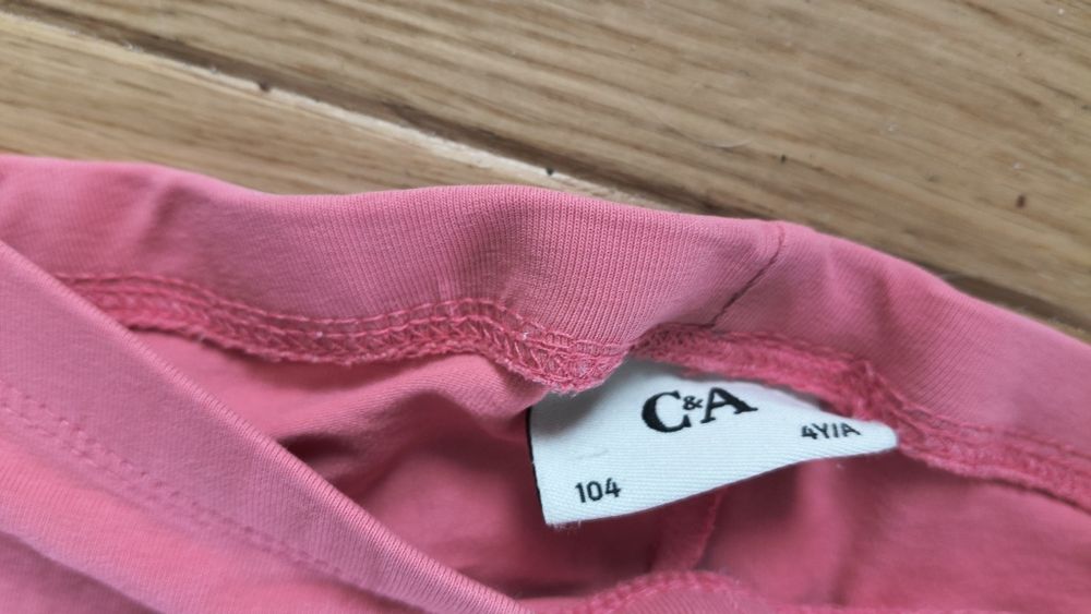 Paka ubranek spodenki 104