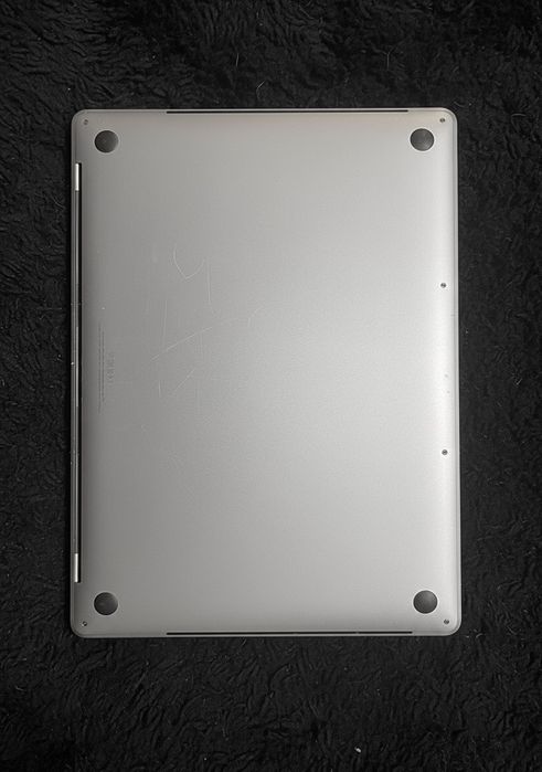 Apple MacBook Pro 15 i9 32gb DDR4 512gb SSD Stan bardzo dobry