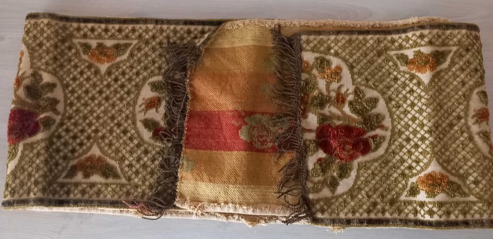 Naperon de mesa antigo