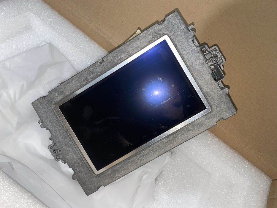 Ecrã Original Mercedes W204 NTG 4.5