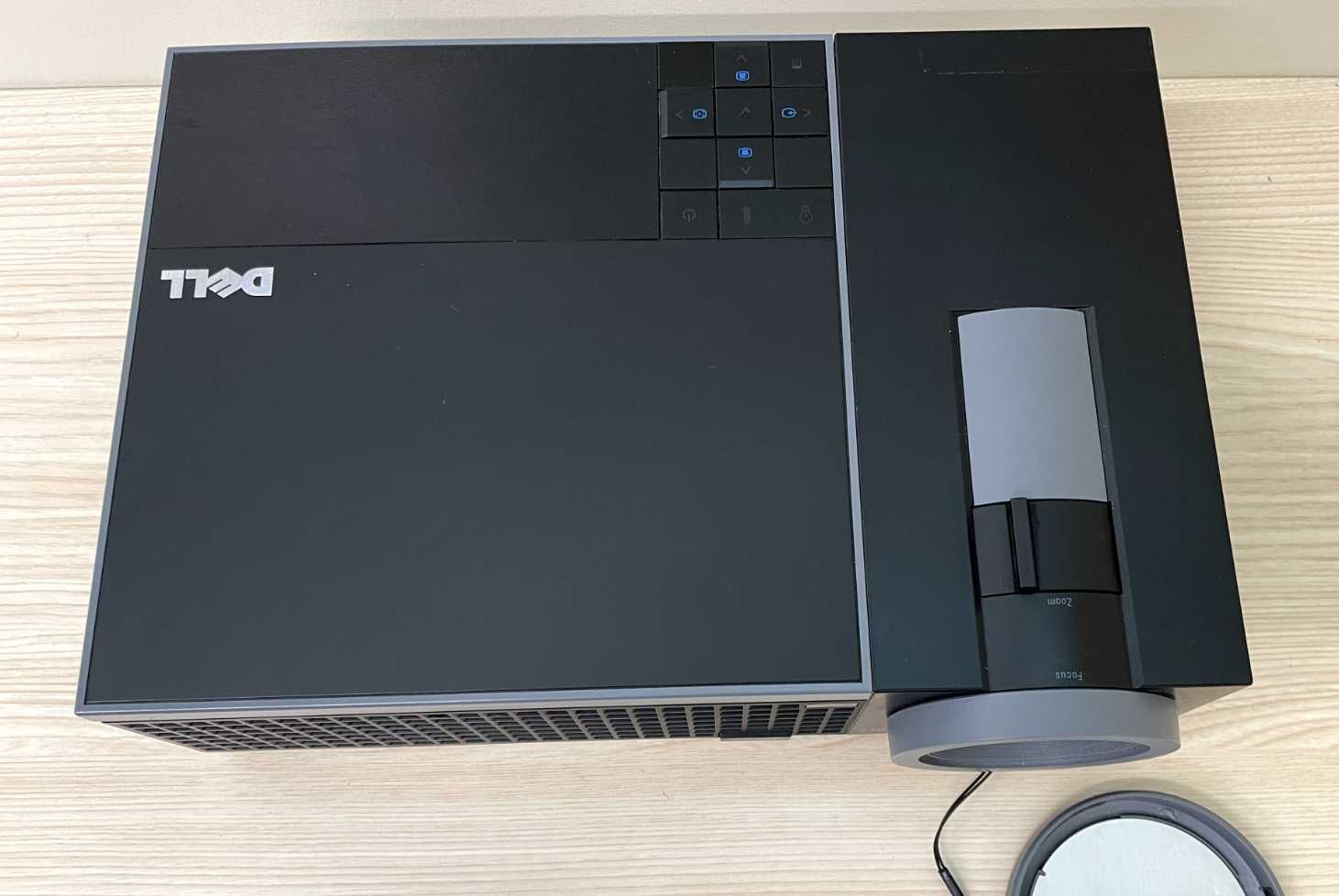 Проектор DELL проэктор домашній кінотеатр домашний кинотеатр