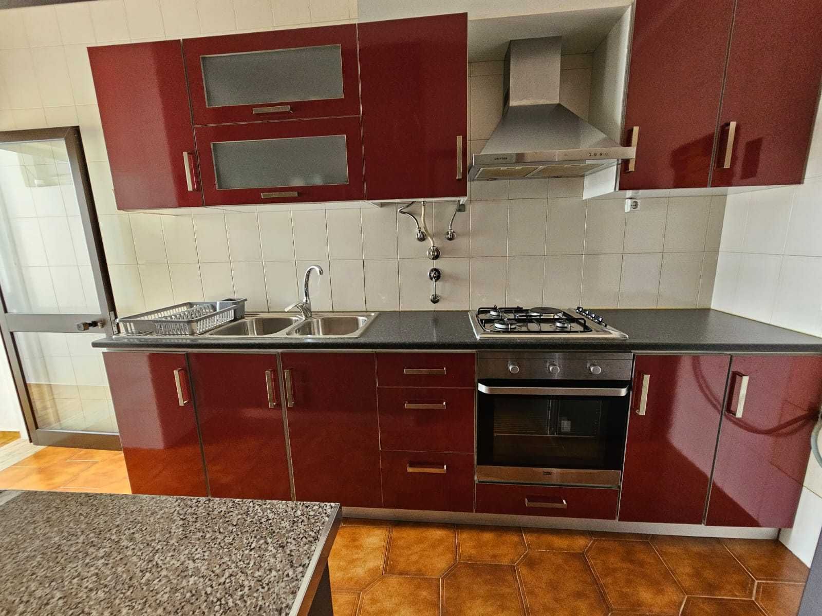 Apartamento T1+1 para férias a 350m da praia São Martinho do Porto