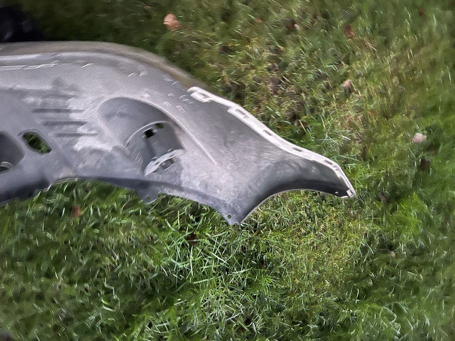 Бампер передний subaru forester