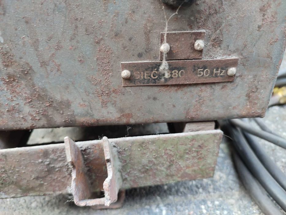 Spawarka transformatorowa sprawna .