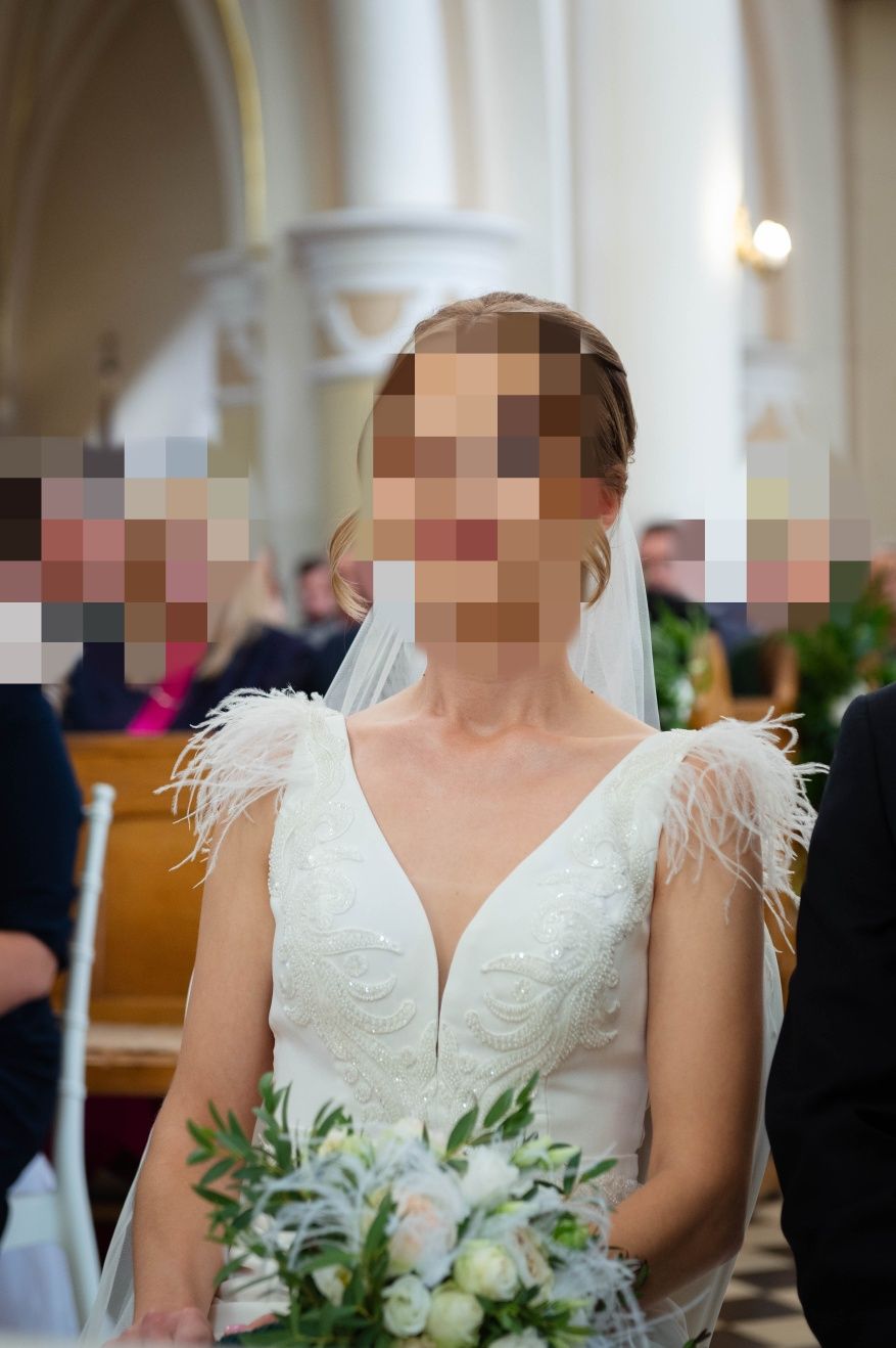 Suknia ślubna piórka TRENDY 2025