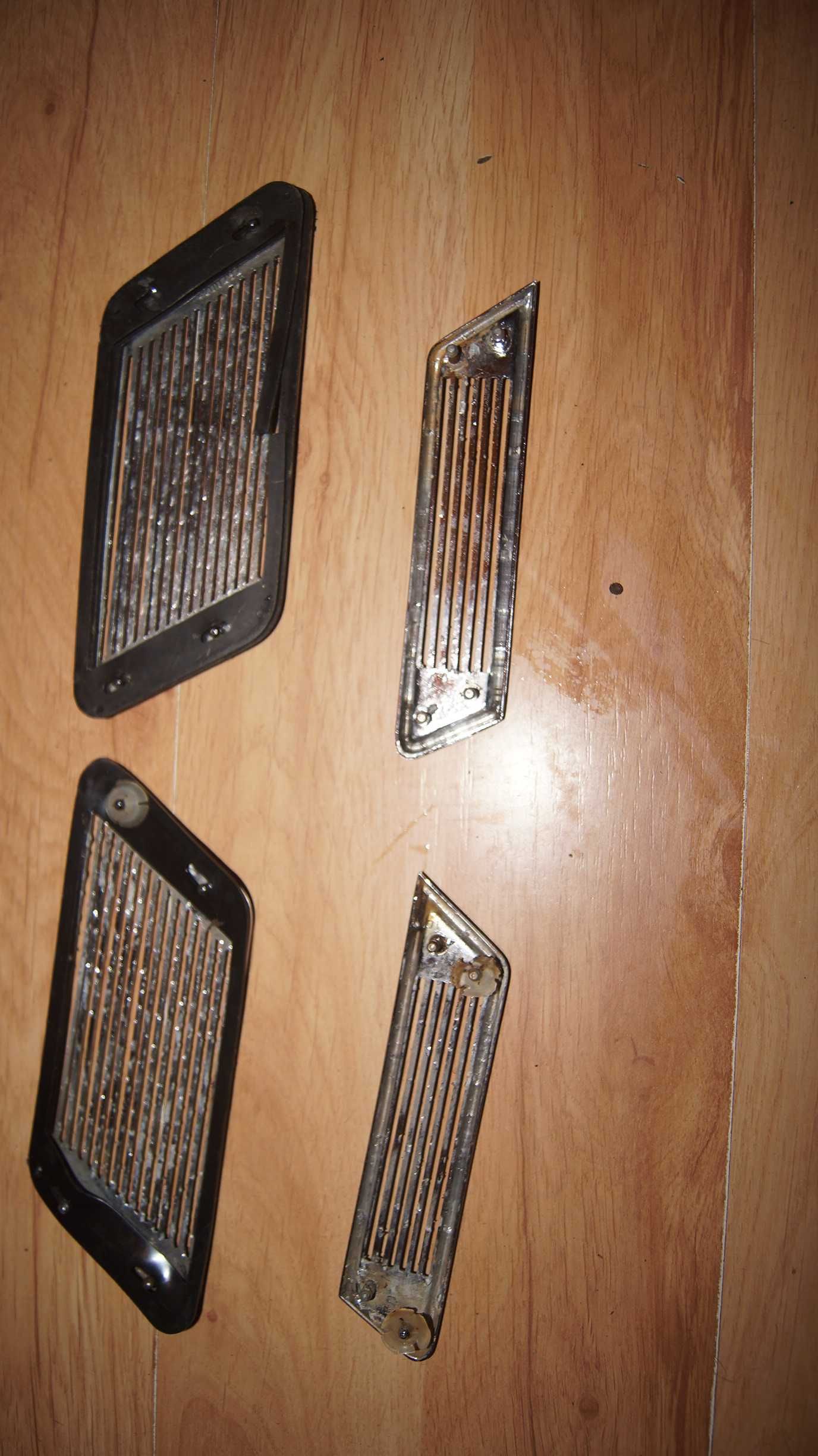 Fiat 125p 1300 wloty kratki powietrza chrom 1968r oryginalny 2 sz dużę